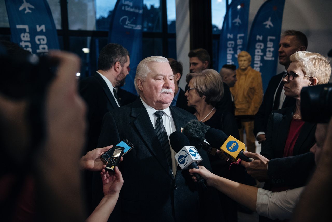 Lech Wałęsa wyznaczył horrendalną nagrodę. Sławomir Cenckiewicz reaguje