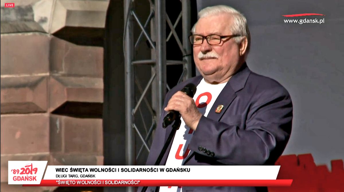 4 czerwca. Wałęsa na Długim Targu w Gdańsku: zostawiam wam swojego syna, by kontynuował moje dzieło