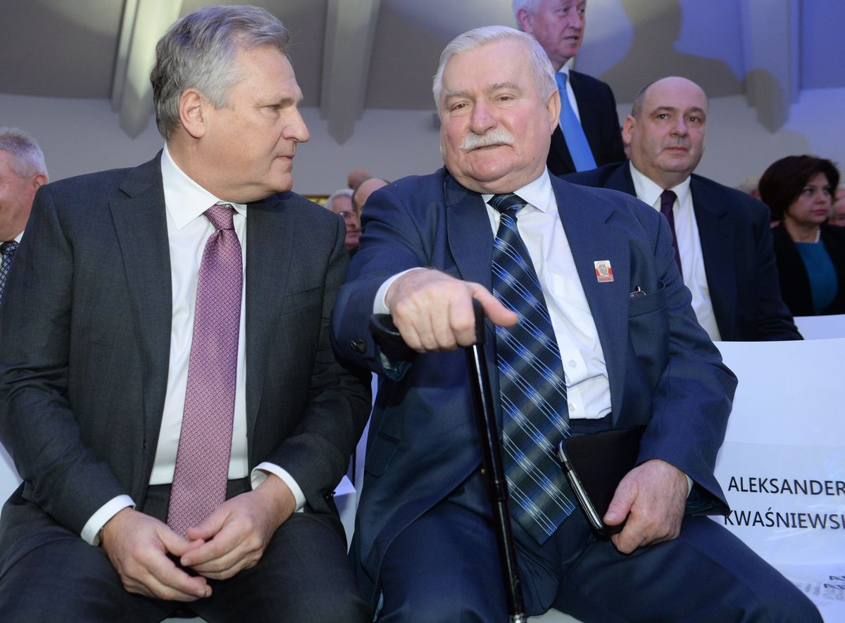 Kto dał władzę Kaczyńskiemu? Byli prezydenci obwiniają się nawzajem