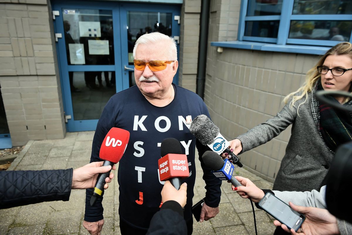 Lech Wałęsa przeprasza za nieobecność na marszu. Zaatakował też Lecha Kaczyńskiego