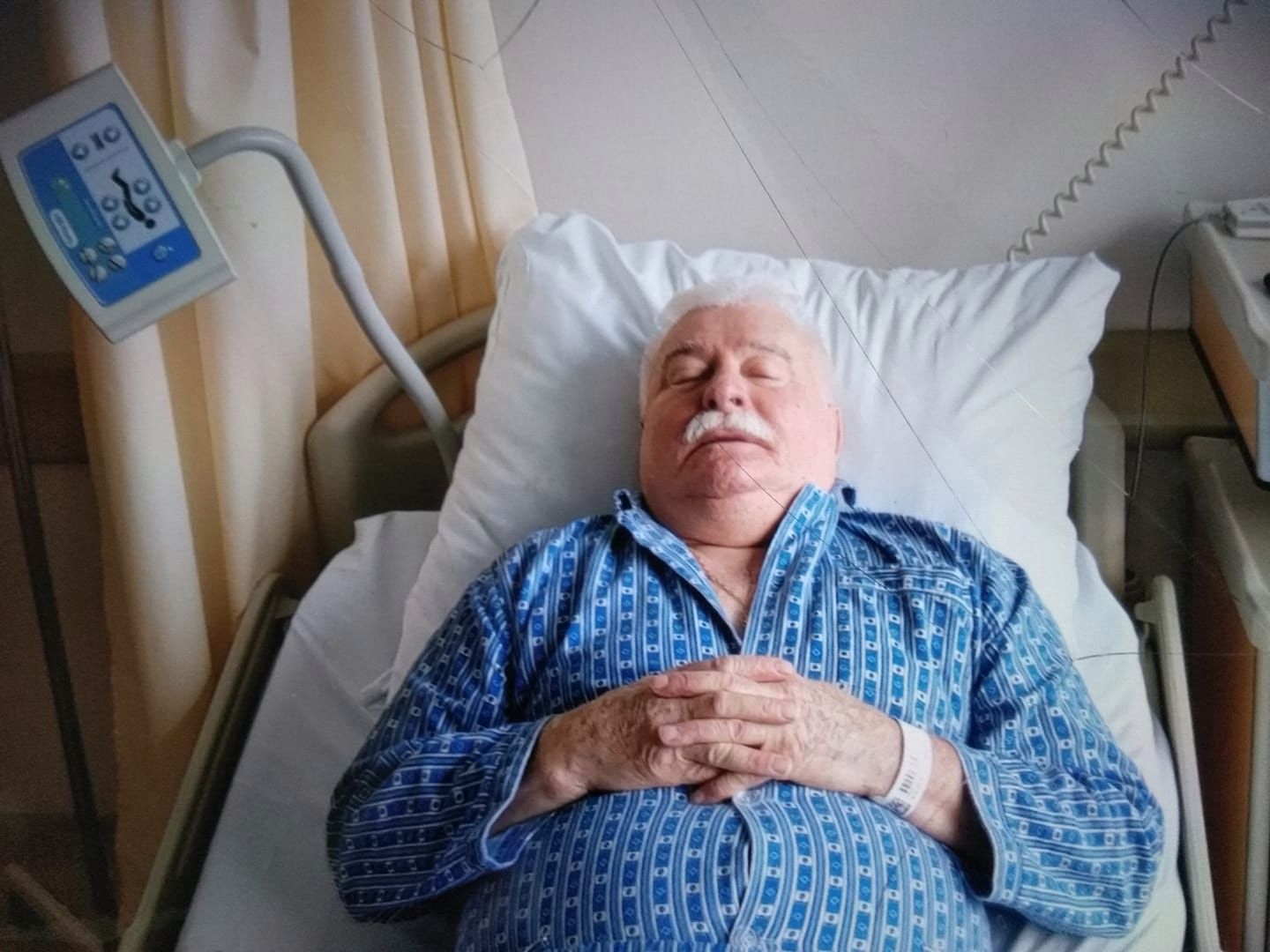 Lech Wałęsa przebywa w szpitalu