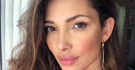 Modelka Victoria’s Secret pozywa hotel i pokazuje ślady po pogryzieniu przez robaki