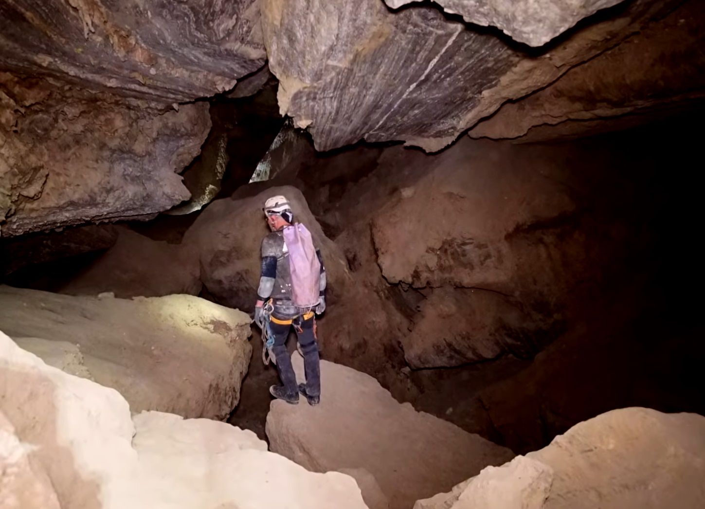 Jaskinia Malham uznana za najdłuższą jaskinię solną świata