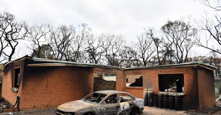 Australia płonie. Znikają całe miasteczka, a premier ucina dyskusje ws. klimatu