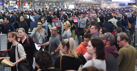 Australijczycy udaremnili zamach na samolot. Na lotniskach chaos
