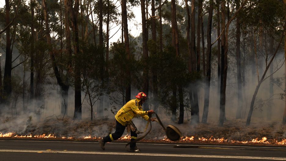 Pożary w Australii. Na miejscu cały czas pracują służby - z kraju oraz Kanady, USA i Nowej Zelandii