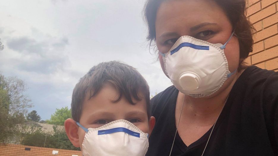 Pożary w Australii. Dym unoszący się nad miastem jest uciążliwy dla mieszkańców