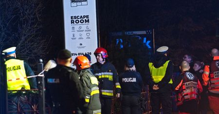 Tragedia w Koszalinie. Ojciec przerywa konferencję straży. "Co z moim dzieckiem?!"