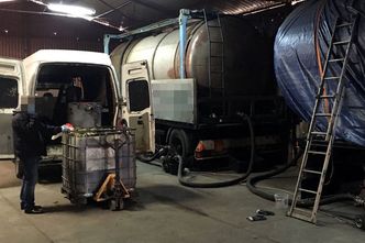 KAS zajmuje coraz więcej alkoholu bez akcyzy. Eksperci: Widać lepsze uszczelnienie granic i politykę cenową