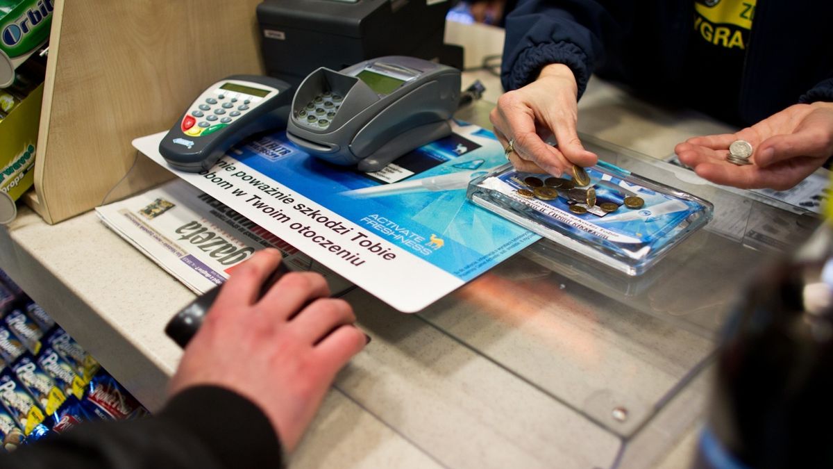 Klienci stacji benzynowych są w stanie wziąć na fakturę nawet paczkę gum do żucia.