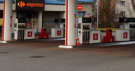Amic Markety zastąpią sklepy Carrefoura na stacjach Lukoil