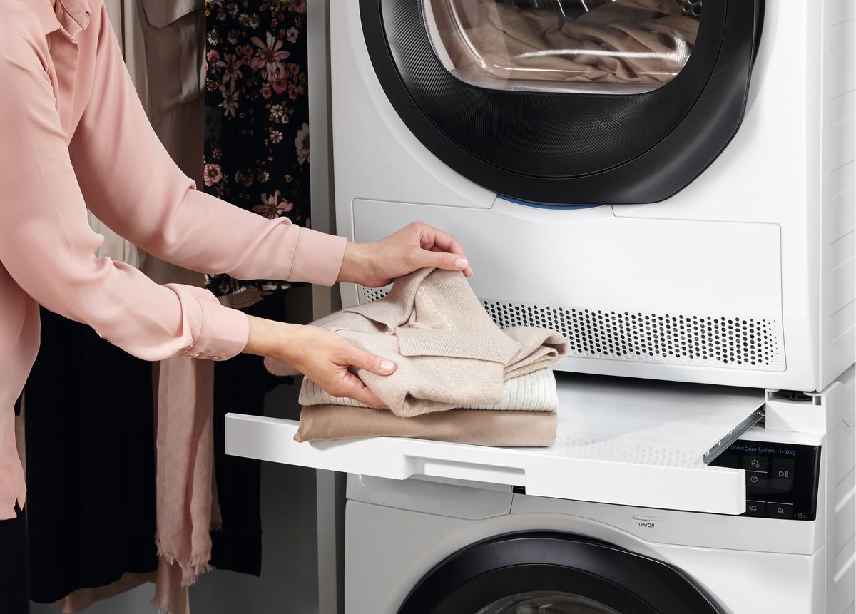 Sekrety udanego prania. Jak dbać o ubrania, żeby dłużej nam służyły?