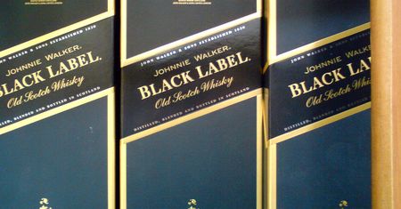 Johnnie Walker będzie miał towarzyszkę. W marcu zadebiutuje nowa whisky znanego producenta