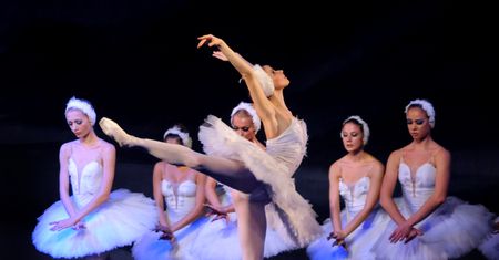 Zakochani w tańcu.  Rozmowa z Anatolym Emelianovem i Anną Alexidze
