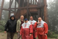 Pamiętacie "patriotyczną" pelerynę Kaczyńskiego? Już w piątek możecie zdobyć taką samą