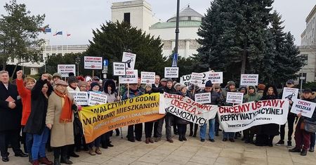 Podwyżki czynszów i eksmisje. Lokatorzy mieszkań komunalnych boją się ustawy