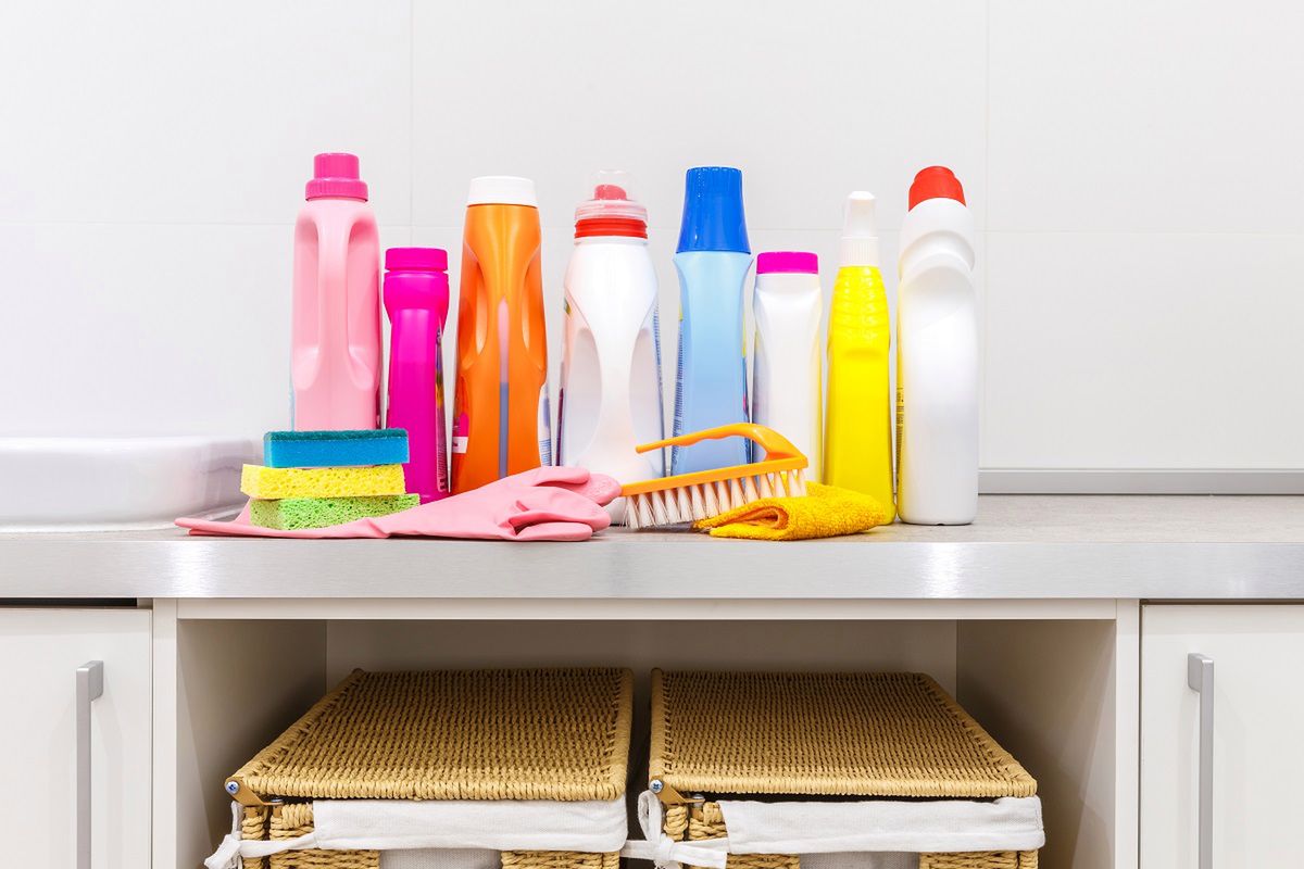 Domowy środek do czyszczenia zastąpi kilka chemicznych preparatów. Fot. Freepik