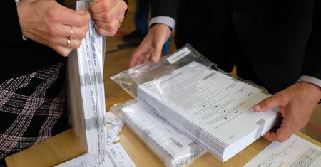 Strajk nauczycieli. Księża ratują egzamin gimnazjalny w gdańskiej szkole. "Z maturami nie dalibyśmy rady"