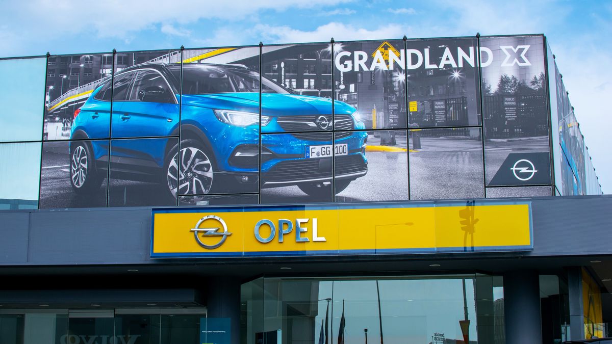 Zwolnionych ma być nawet 4,1 tys. pracowników Opla.