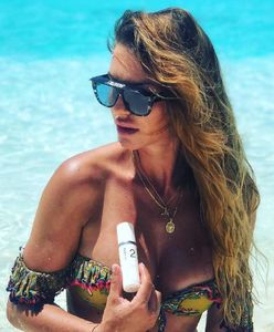 Goździalska jeździ na rowerze w samym bikini. Pokazała zdjęcie