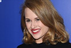 Kaja Paschalska w kusej mini na konferencji TVP