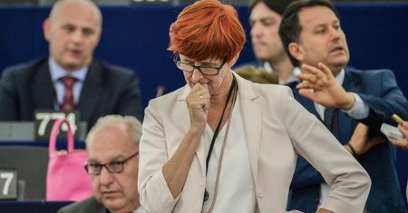 PiS przegra kolejne stanowisko? Wpływowa grupa przeciwko Rafalskiej