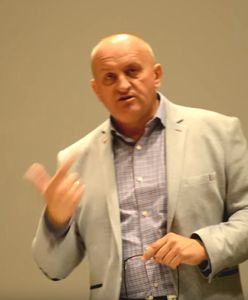 Marian Kowalski rozprawia się z teorią ewolucji. Argumenty powalają. "Gdyby to była prawda, ludzie mieliby dwie wątroby"