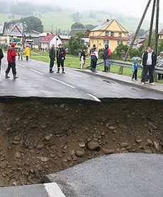 Zniszczenia po ulewach