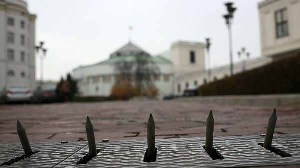 Wjazd na teren Sejmu