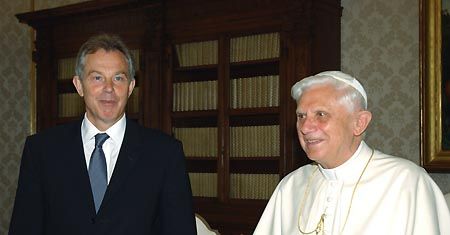 Benedykt XVI przyjął Blaira z rodziną