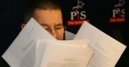 Krakowscy działacze PiS z apelem do prezesa Kaczyńskiego