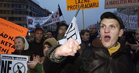 Czesi w proteście przeciw tarczy: "nie" towarom z USA!