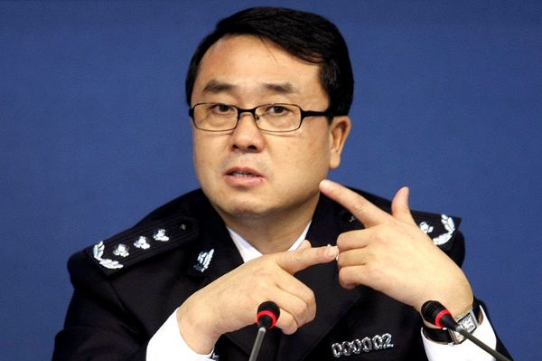 Chiny: były szef policji oskarżony o korupcję i dezercję
