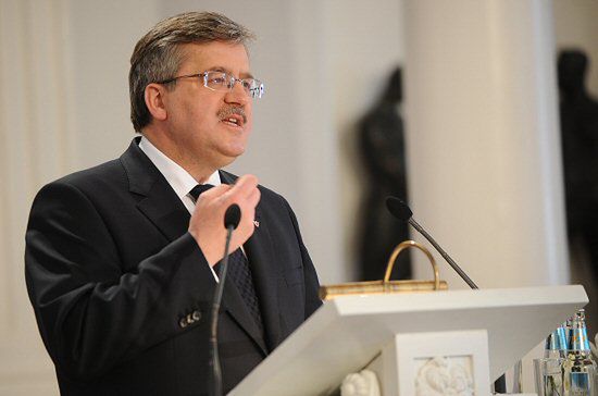 Komorowski: nie można udawać, że tam nie biją ludzi