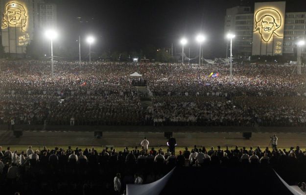 Wielotysięczne zgromadzenie poświęcone pamięci Fidela Castro