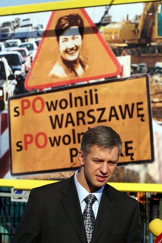 Billboard PiS: sPOwolnili Warszawę, sPOwolnią Polskę