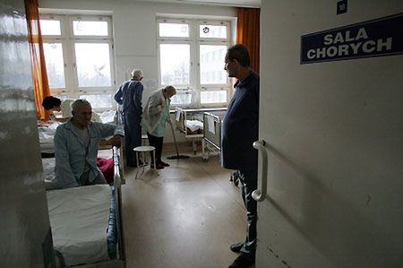 Szpital w Tomaszowie Maz. na razie bez ewakuacji