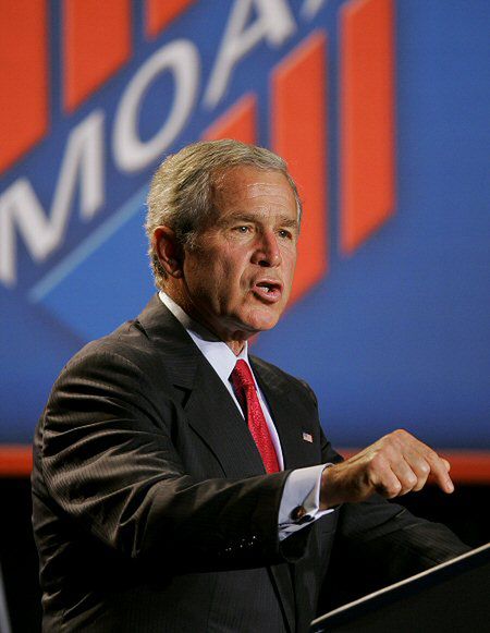 Bush: wojna z terroryzmem ideologiczną wojną XXI stulecia