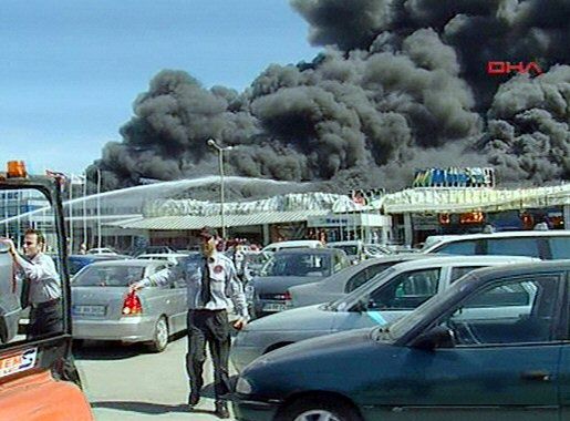 Pożar na lotnisku w Stambule