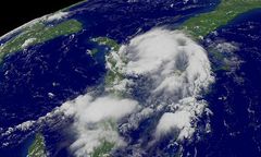 Ernesto dotarł nad Florydę