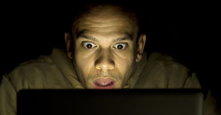 Uzależniony od porno informatyk chce pomagać innym