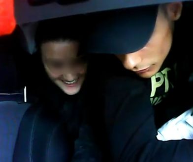 Pruszków. Brutalny napad na taksówkarza. Zagrozili mu nożem i zabrali pieniądze