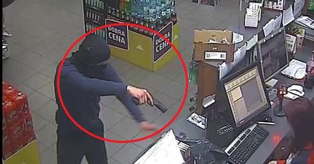 Marki. Napad na stację benzynową, mężczyzny szuka policja