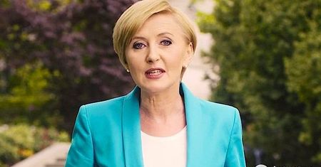 Rażąca wpadka grafika. To zdjęcie Agaty Dudy przejdzie do historii. Nie uwierzycie co jej dokleili