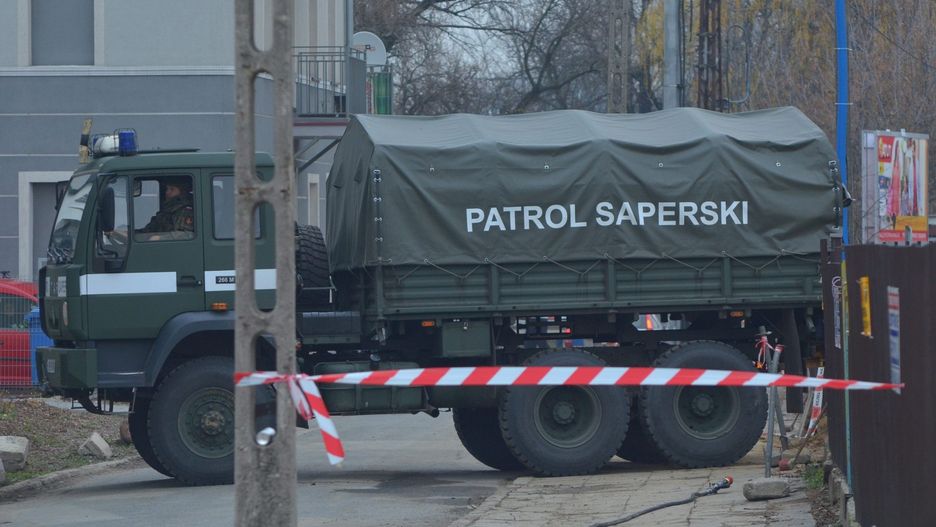 Toruń. Na razie nie wiadomo, jak długo potrwa akcja saperów