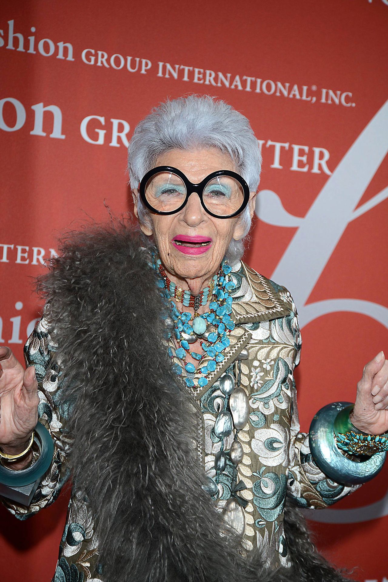 Iris Apfel podpisała kontrakt z IMG Models. Będą ją reprezentować w świecie modelingu