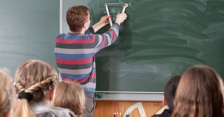 Nauczyciele i policjanci zapowiadają walkę o podwyżki