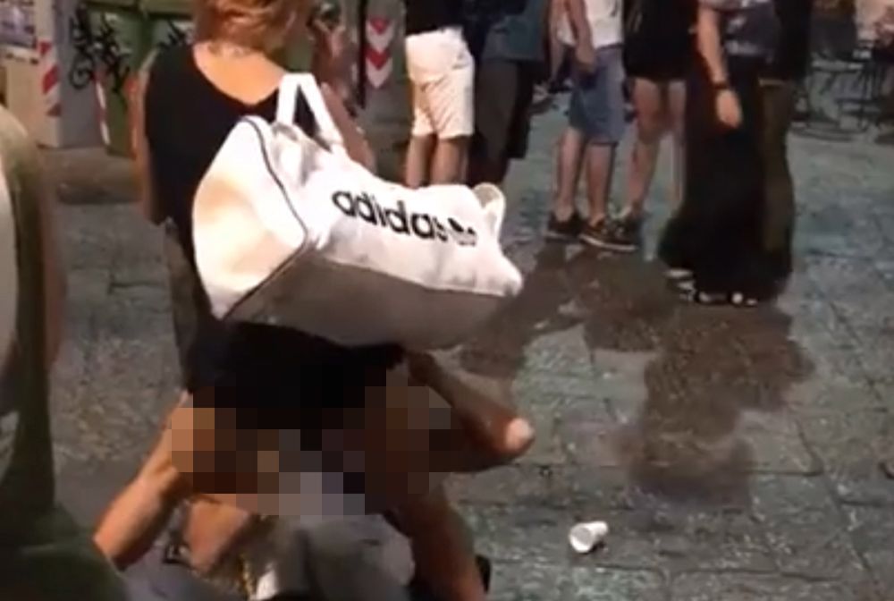Seks turystów w sercu miasta przelał czarę goryczy we Włoszech