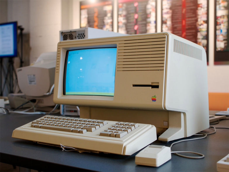 Apple Lisa, rok 1985