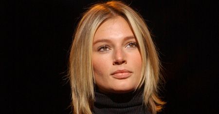 Leonardo DiCaprio i Bridget Hall. Była jego pierwszą znaną dziewczyną